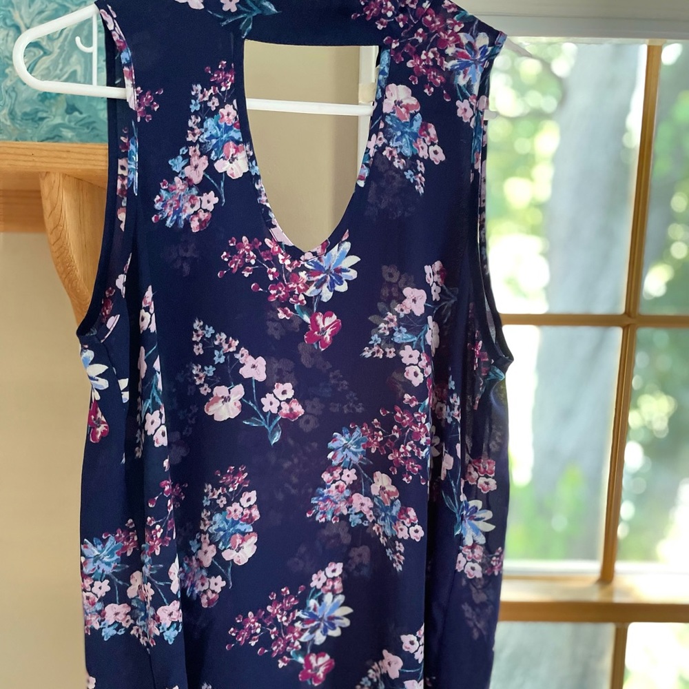 Blue shirt wit florals